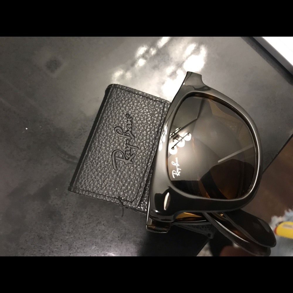 Ray Ban Wayfarer Foldable Sunglasses